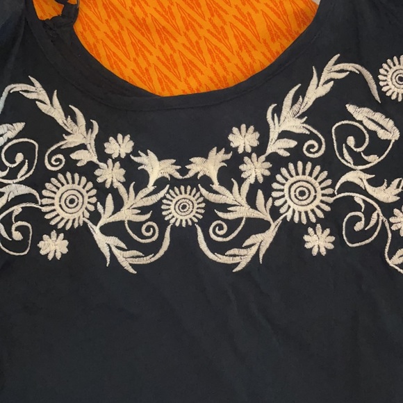 Black Bohemian Embroidered Top Size Small - Picture 6 of 7